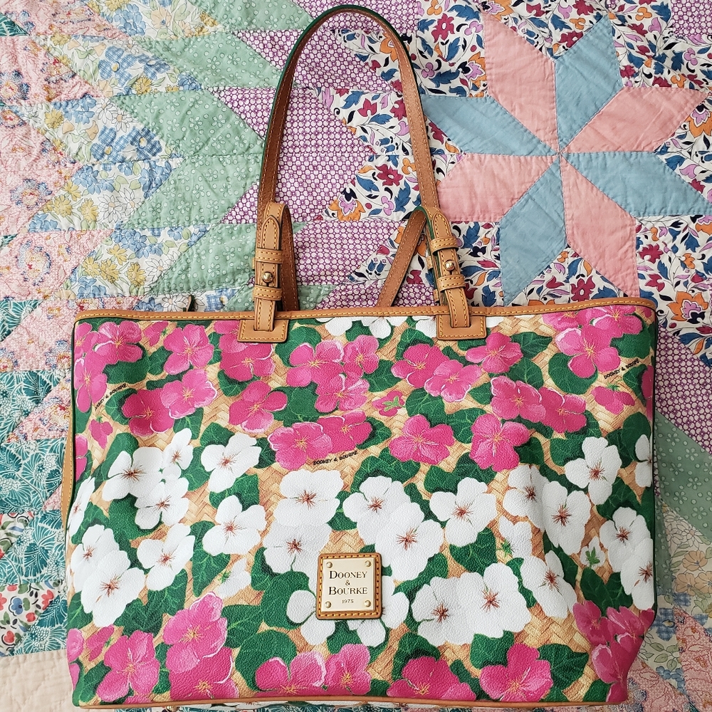 Dooney & Bourke zipper travel tote flora begonia